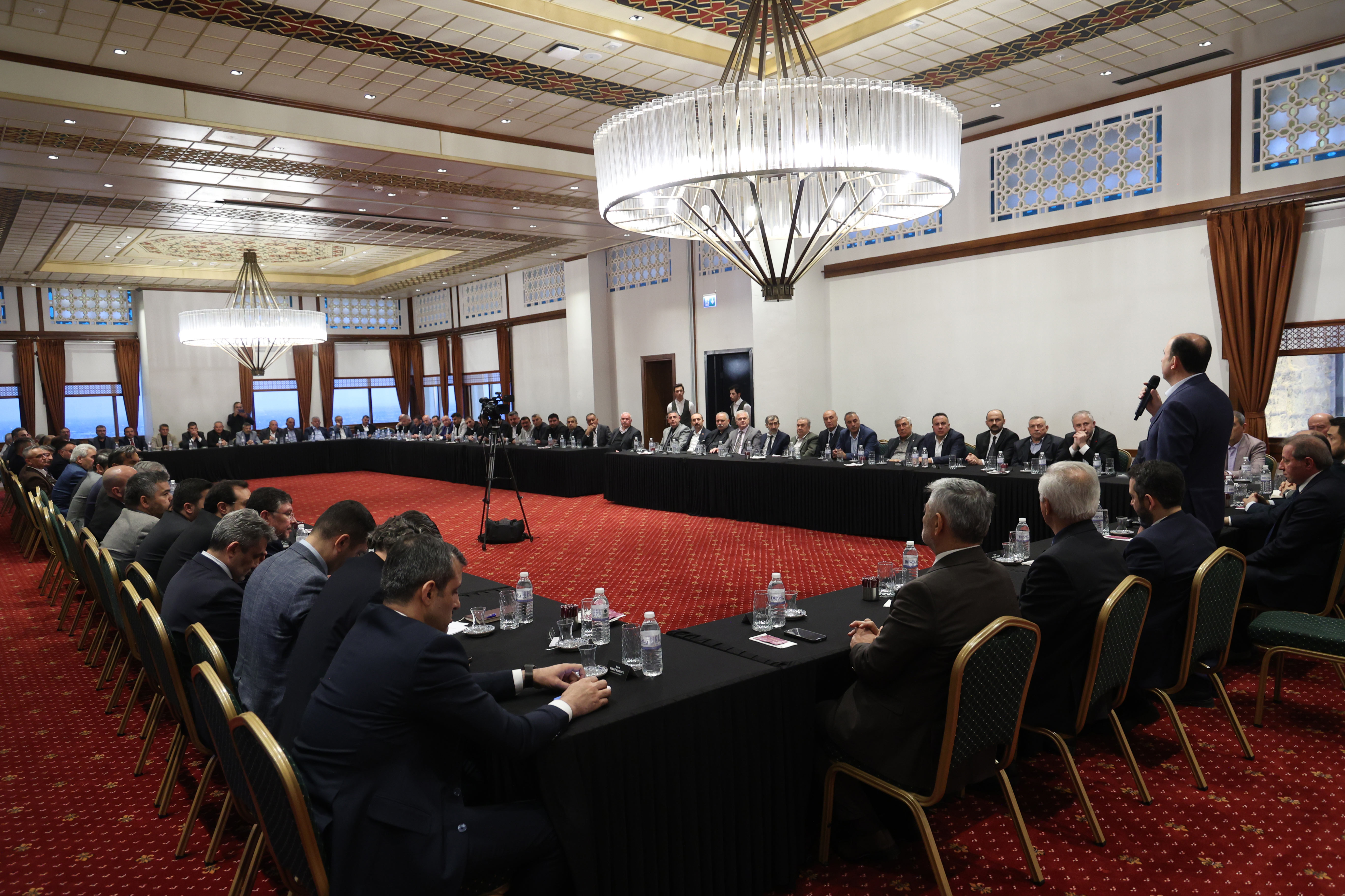 Başkan Altay, Oda Başkanlarıyla İstişare Toplantısında Bir araya geldi.
